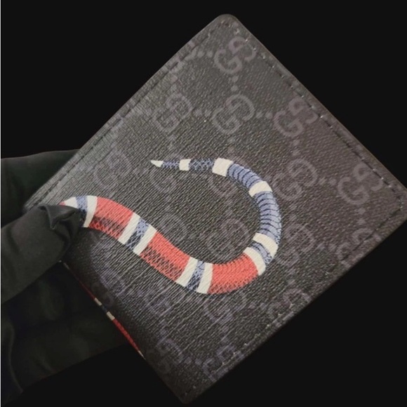 Authentic Gucci Black and Red Snake Wallet with box - Picture 3 of 5